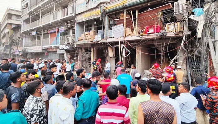 গুলিস্তানে বিস্ফোরণ: তৃতীয় দিনে উদ্ধার অভিযান চলছে