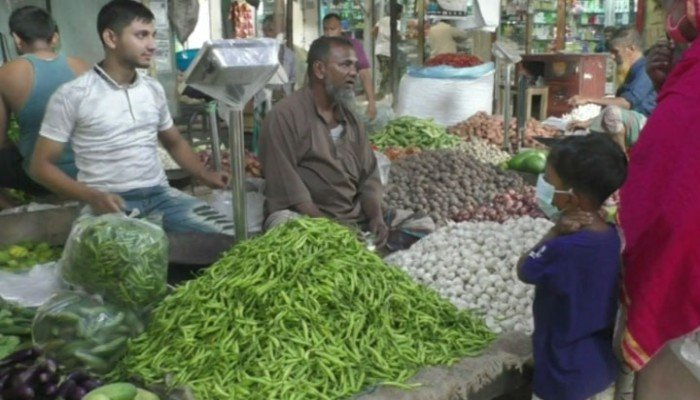 কাঁচা মরিচের দাম কমলো হিলিতে