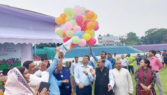 নরসিংদীতে বঙ্গবন্ধু আন্তঃকলেজ ফুটবল টুর্নামেন্টের উদ্বোধন