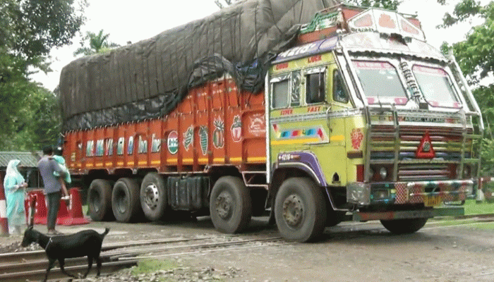 ঈদের পর হিলিবন্দর দিয়ে আমদানি-রপ্তানি শুরু