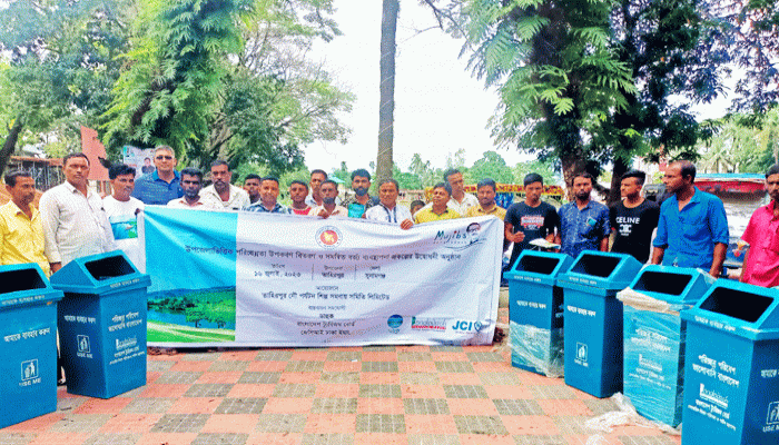 টাঙ্গুয়ার হাওরে কোটি টাকার প্লাস্টিক বর্জ্য