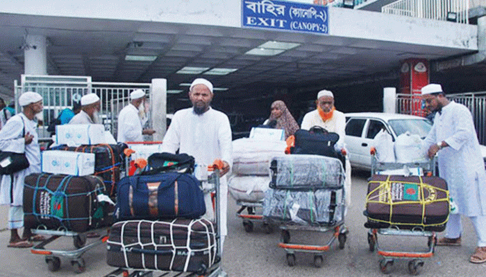 দেশে ফিরেছেন ৭১ হাজার ৫৫৪ হাজি