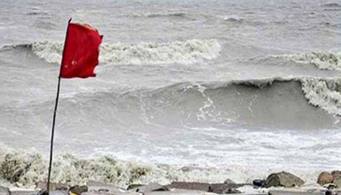 উপকূলের দিকে ধেয়ে আসছে ঘূর্ণিঝড় ‘মিধিলি’