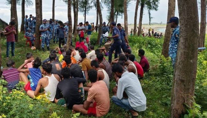 টেকনাফে পাচারকালে ৫৮ রোহিঙ্গা উদ্ধার