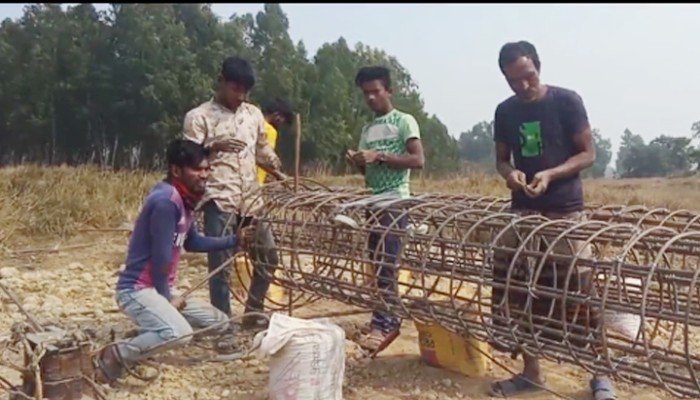 ঢাকা বিজনেসে সংবাদ প্রকাশের পর তুলসীগঙ্গায় হচ্ছে নতুন সেতু