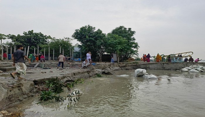 ৩ নদীর পানি বিপৎসীমার ওপর: দুশ্চিন্তায় টাঙ্গাইলবাসী