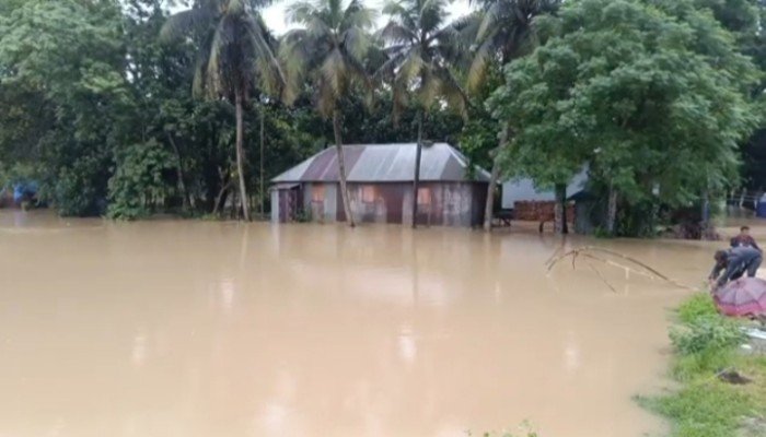 ব্রাহ্মণবাড়িয়ায় পানিবন্দি ১২০০ পরিবার