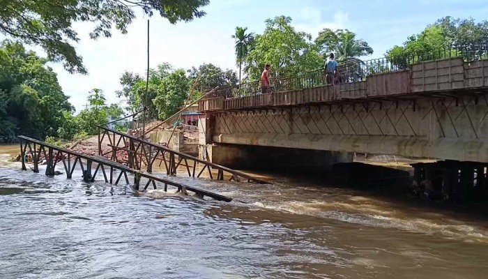 আখাউড়ায় বন্যা পরিস্থিতির উন্নতি, বন্ধ রয়েছে স্থলবন্দর