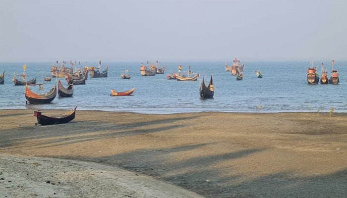 আজ থেকে সেন্টমার্টিনে পর্যটক যাতায়াত বন্ধ